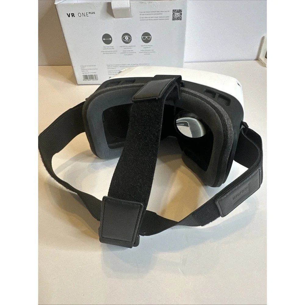 ZEISS VR One Plus Virtual Reality‎ Smartphone Headset